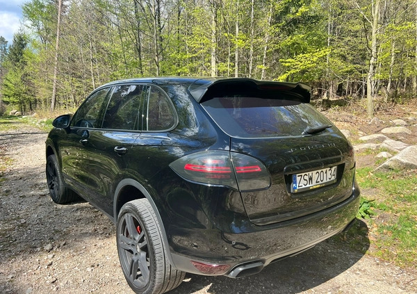Porsche Cayenne cena 86000 przebieg: 313000, rok produkcji 2011 z Grybów małe 211